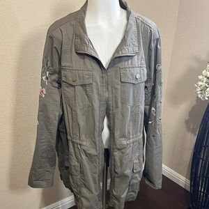 Size 3X olive green Embriodered utility jacket box 3